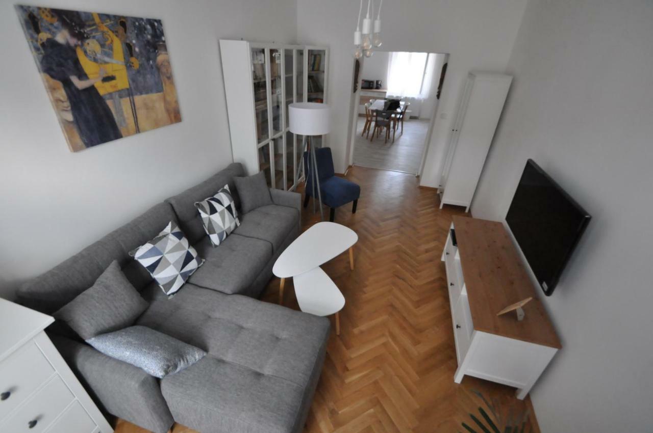 Jirina Appartments Praha Eksteriør bilde